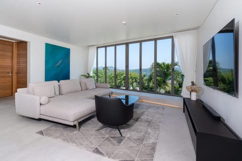 New 2BR Condo Bluepoint 8-17 Sea Views Wohnung in Patong