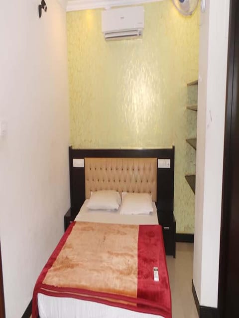 Redbell suites Residency Hotel in Kerala