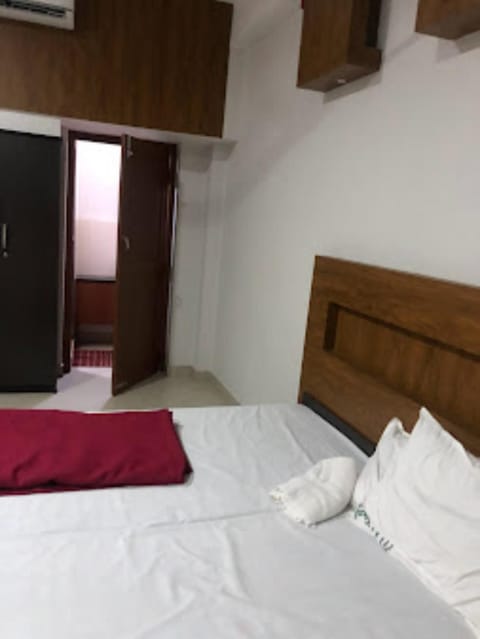 Redbell suites Residency Hotel in Kerala