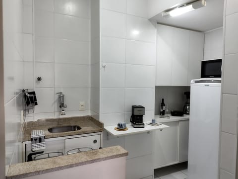 Coffee/tea facilities, Kitchen or kitchenette, minibar, pet friendly, stove