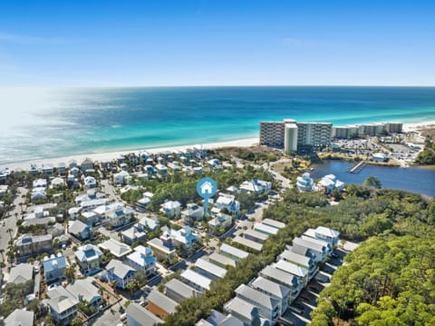 202 Sandyshore Drive - Two, If By Sea Maison in Carillon Beach