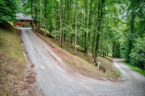 Trails End at Valle Crucis House in Brushy Fork