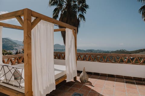 Balcony/Terrace, Mountain view, Sea view