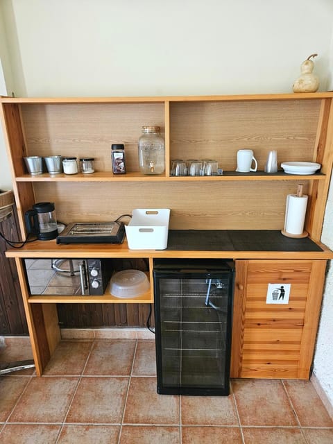 Coffee/tea facilities, Kitchen or kitchenette