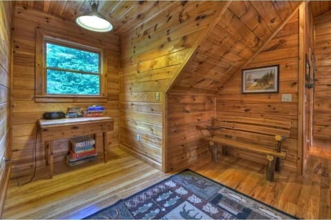 Private Log Cabin - Blue Ridge Mountains - Lake Blue Ridge House in Union County