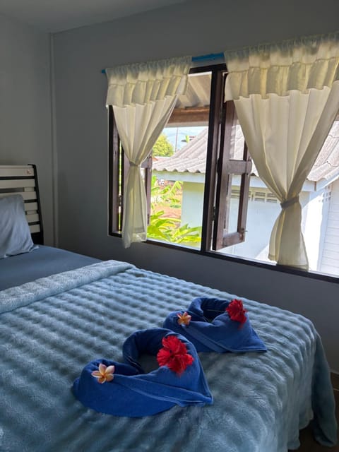 Pyramid Bangalow Bed and Breakfast in Ko Yao Noi