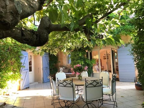 Property building, Patio, Dining area, Garden view