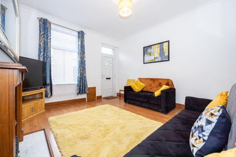 Cosy Two bedroom Terrace Blackburn Casa in Blackburn