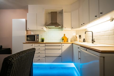 minibar, pet friendly, stove, kitchen