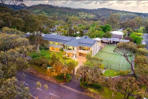 Property building, Day, Neighbourhood, Bird's eye view