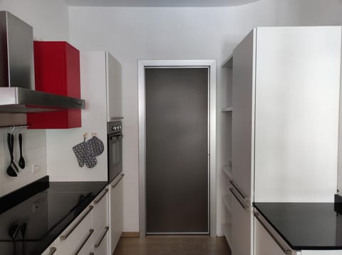 Kitchen or kitchenette, pet friendly