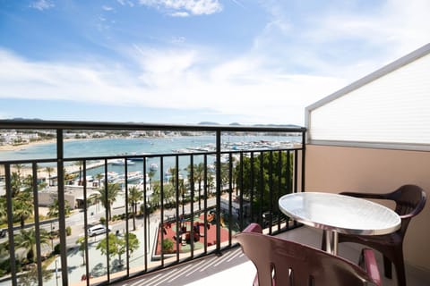 The Red Hotel - Adults Only Hôtel in Sant Antoni Portmany