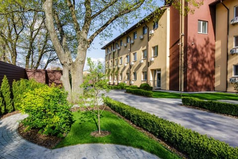 Property building, Garden