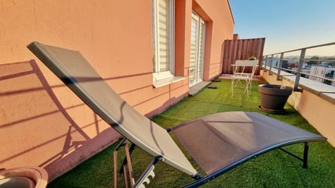 Le SMART - Parking - Terrasse - Wifi - Mulhouse - Relax BNB Apartment in Mulhouse