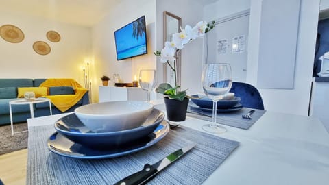 Le SMART - Parking - Terrasse - Wifi - Mulhouse - Relax BNB Apartment in Mulhouse