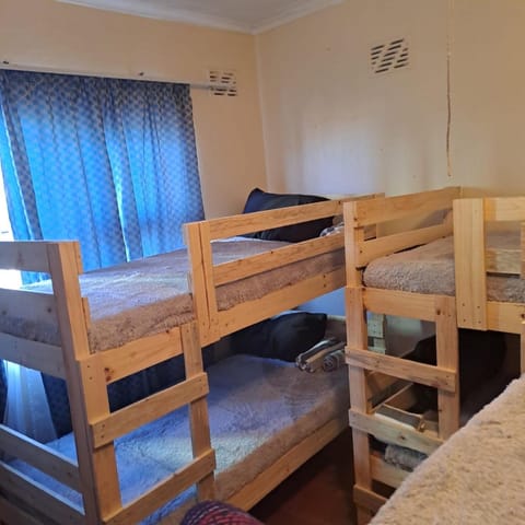Lovely backpackers accommodation House in Cape Town