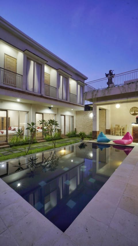 Property building, Pool view, Swimming pool