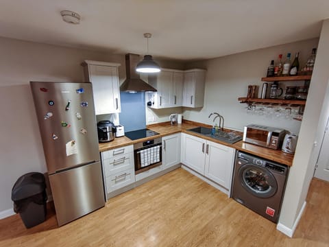 Joshua Court Single Room Vacation rental in Stoke-on-Trent