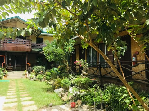 Pinaluyan Guest House Alojamiento y desayuno in Puerto Princesa