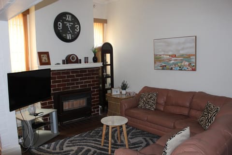 The Cosy House - Central Albury House in Wodonga