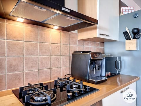 Coffee/tea facilities, minibar, pet friendly, stove