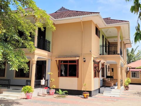 Jm Lodge - Kunduchi Hotel in City of Dar es Salaam