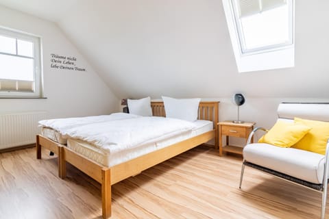 Ferienwohnung Deichblick Apartment in Wilhelmshaven