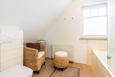 Ferienwohnung Deichblick Apartment in Wilhelmshaven