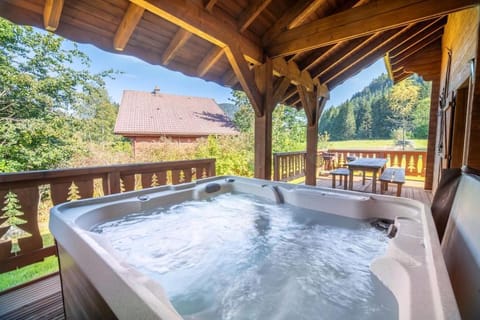 Les Griottes, véritable chalet de montagne, avec Jacuzzi et Sauna Chalet in Xonrupt-Longemer