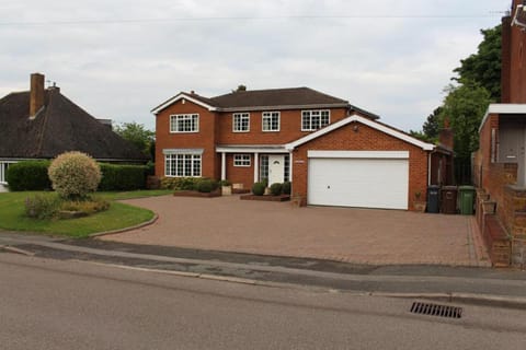 Property building, Neighbourhood, Garden