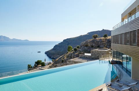 Property building, Pool view, Swimming pool