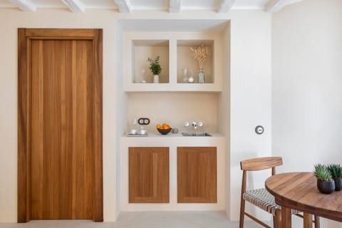 Dining area, wardrobe