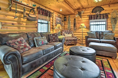 Rustic Cabin in Roaring River State Park! Haus in Roaring River Township