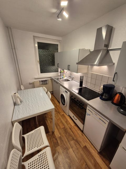 Kitchen or kitchenette, Seating area, Dining area, dishwasher, oven, pet friendly, stove, toaster, washing machine, dryer