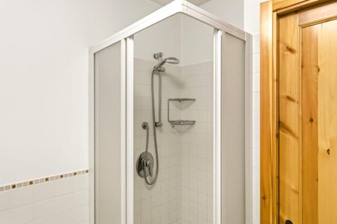 Hostdomus - Rooftop Deluxe Suite Apartment in Sestriere