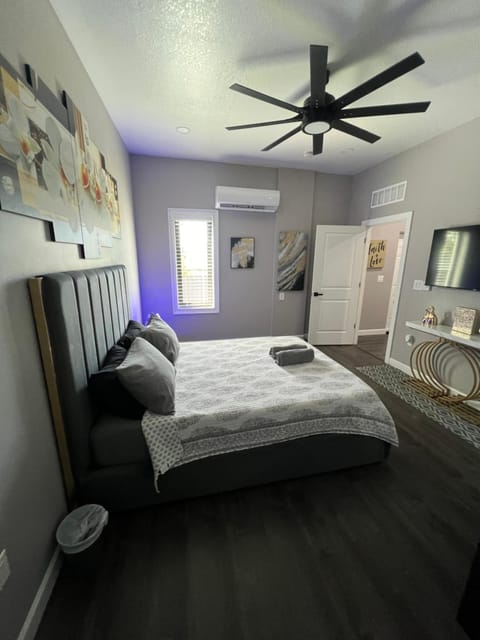 The palm suite Apartment in Lehigh Acres