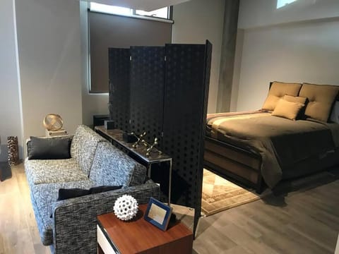 Luxury Modern Condo for Executive/Corporate Rental House in Las Vegas