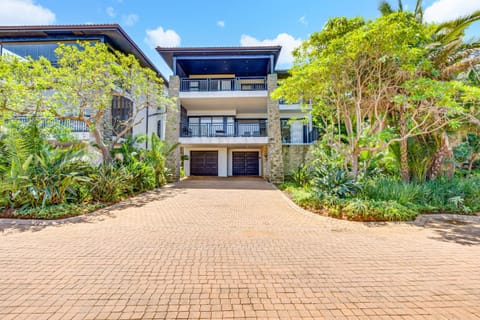 Property building, Day, Garden