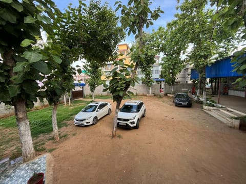 Day, Street view, Location, Parking