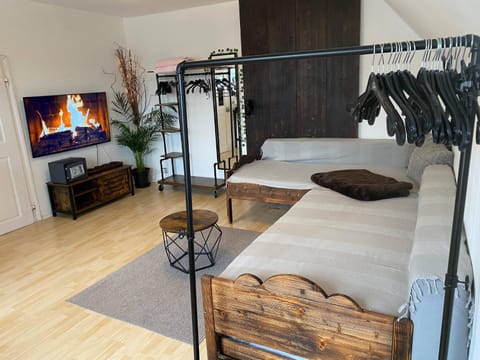 Room in Apartment - Schlafen Wie Prinzessinnen In Kemptens Schlosschen Bed and Breakfast in Kempten