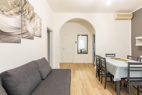 monji apartment Condo in Faenza