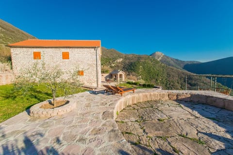 Kuća Garbo Vila Chalet in Kotor Municipality