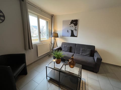 Men YourHostHelper Apartment in Caen