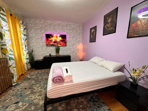 King size room with shared bathroom Maison in Harlem
