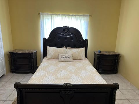 St Bess Comfort Style Wohnung in St. Elizabeth Parish