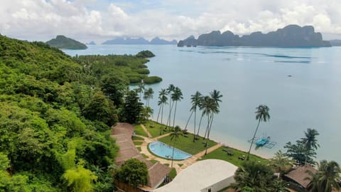 Bird's eye view, Beach, Mountain view, Pool view, Pool view, Sea view, Sea view, Swimming pool