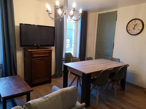 Appartement de 2 chambres a Saint Vaast la Hougue a 200 m de la plage avec wifi Condo in Saint-Vaast-la-Hougue