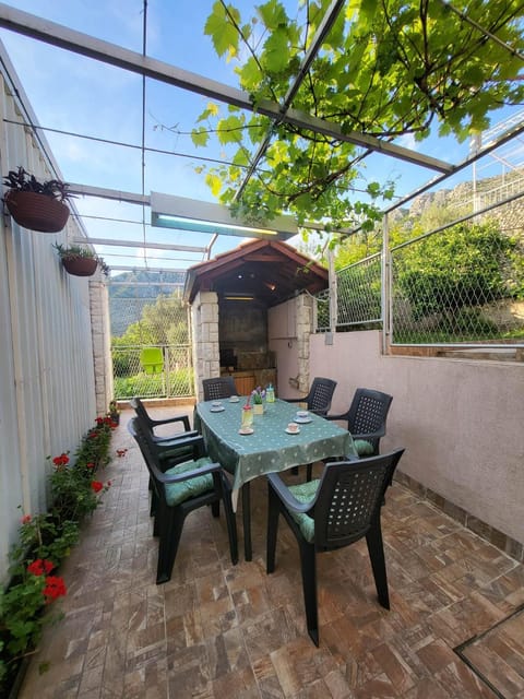 Mountain Angel Apartment in Dubrovnik