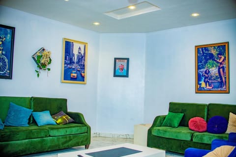 Home Sweet Home For All With 24HRS Power+Fast Wi-Fi Condominio in Lagos