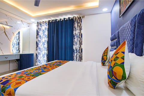 FabHotel Satyam International Hotel in Noida